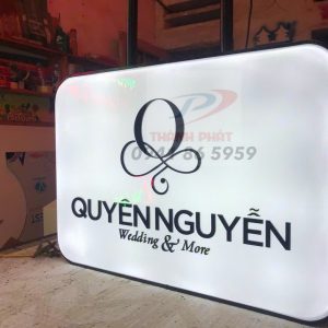 Hộp đèn mica hút nổi chữ nhật 60 x 90 cm in nội dung 2 mặt sắc nét
