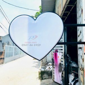 Hộp đèn mica hút nổi trái tim size 60 cm( phôi trắng)