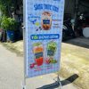 Hộp đèn mica chữ nhật size 60 x 120 chân đứng vỉa hè in nội dung 2 mặt sắc nét